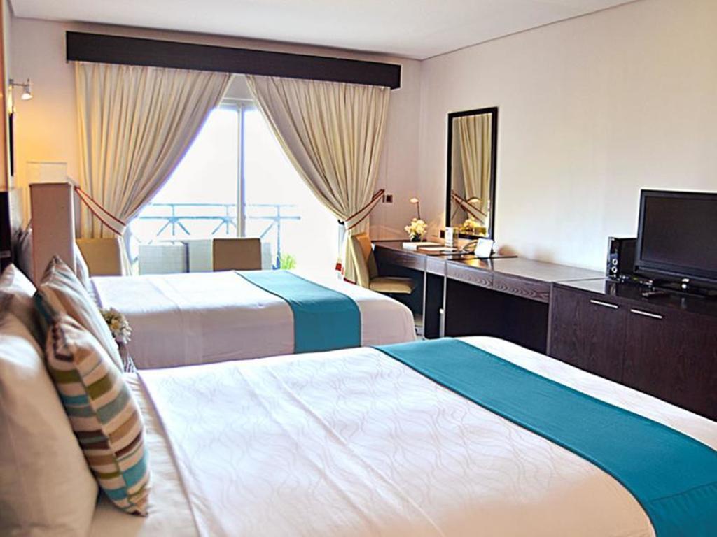 ทันเดอร์เบิร์ด รีสอร์ท - โพโีร พอยท์ San Fernando City  ภายนอก รูปภาพ