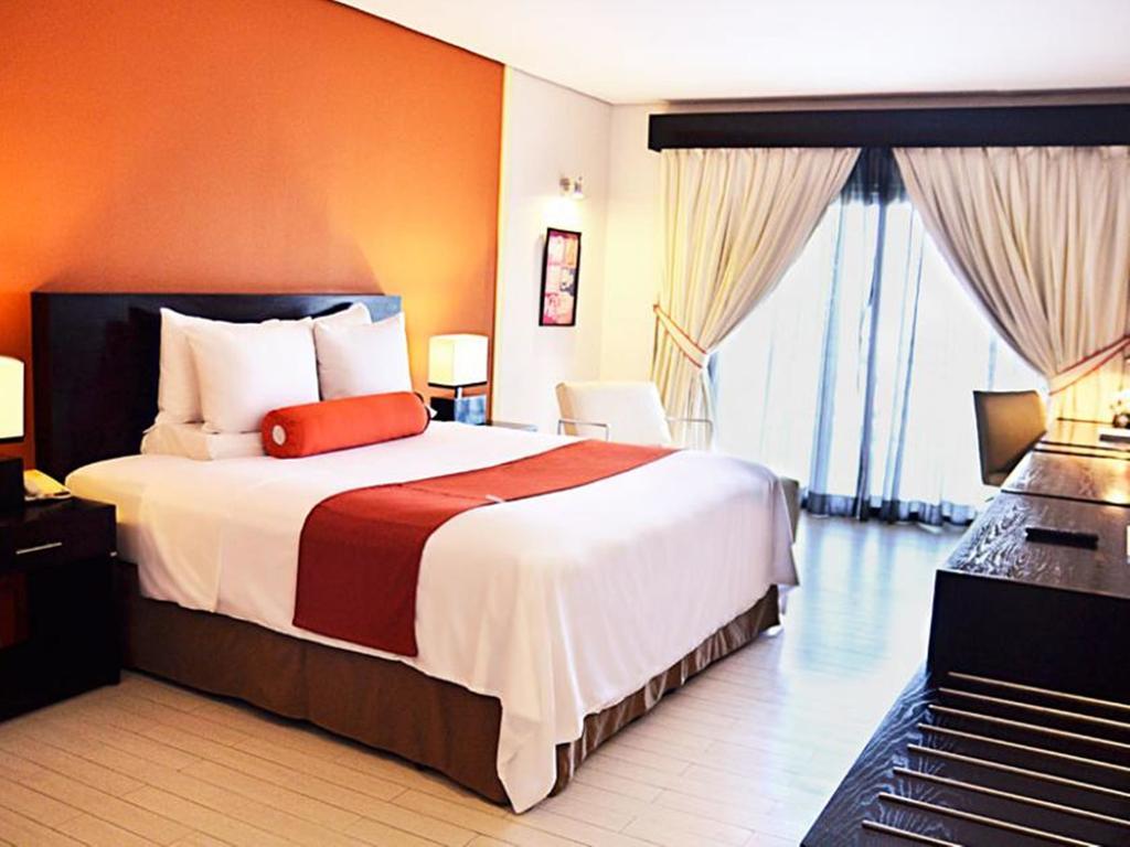 ทันเดอร์เบิร์ด รีสอร์ท - โพโีร พอยท์ San Fernando City  ภายนอก รูปภาพ