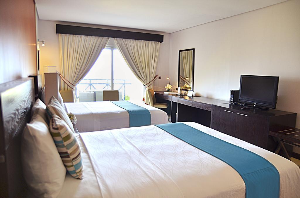 ทันเดอร์เบิร์ด รีสอร์ท - โพโีร พอยท์ San Fernando City  ภายนอก รูปภาพ