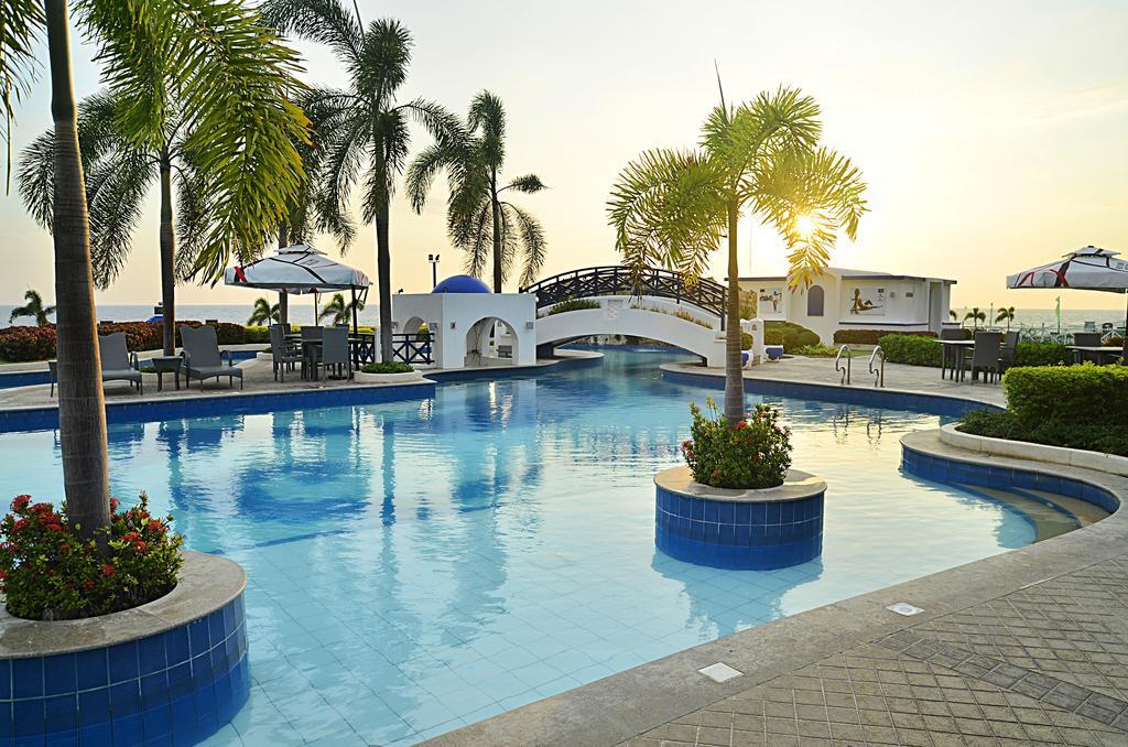 ทันเดอร์เบิร์ด รีสอร์ท - โพโีร พอยท์ San Fernando City  ภายนอก รูปภาพ