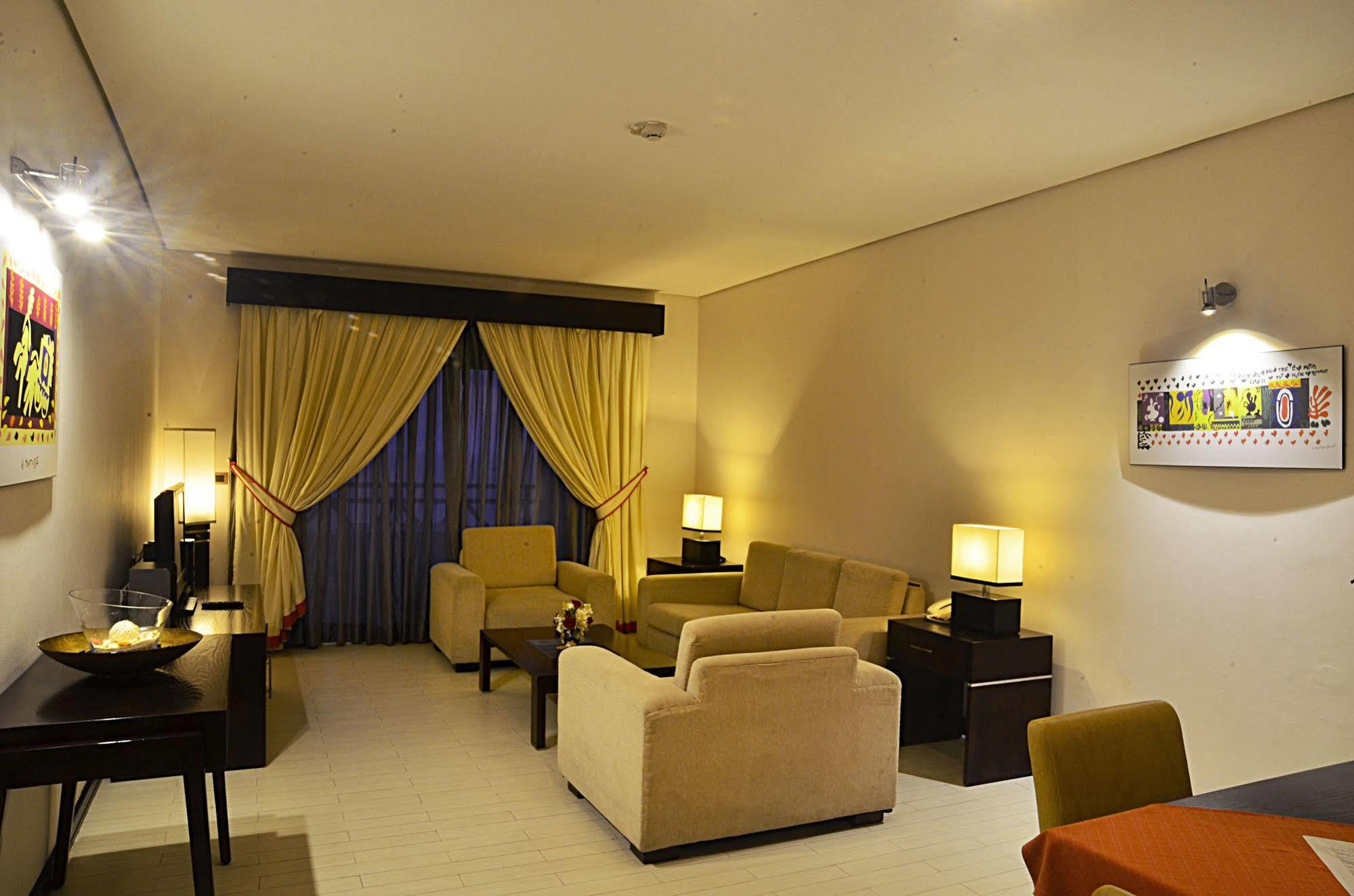 ทันเดอร์เบิร์ด รีสอร์ท - โพโีร พอยท์ San Fernando City  ภายนอก รูปภาพ